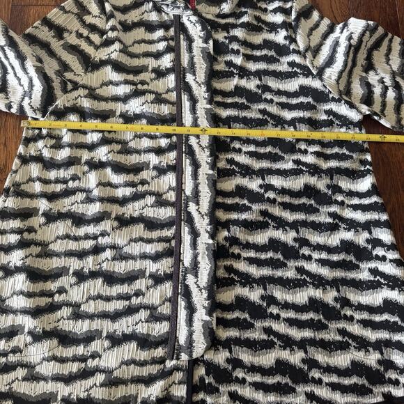 IC by Connie K Zebra Trapeze Swing Jacket Womens L Metallic Textured Lagenlook - Picture 13 of 16